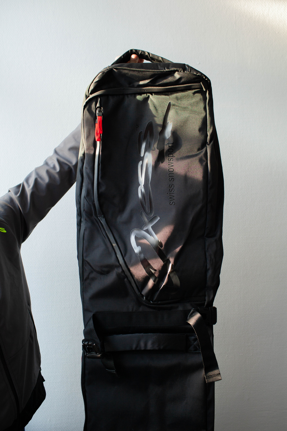 Чехол на колесах для сноуборда OXESS wheelie bag 194cm