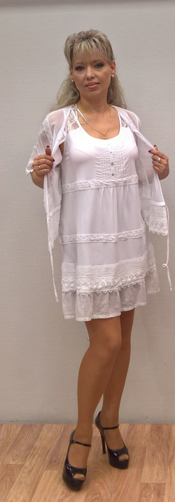 Белая хлопковая двойка (длинная туника и короткое болеро)