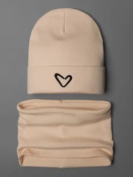 Шапка для девочки на осень