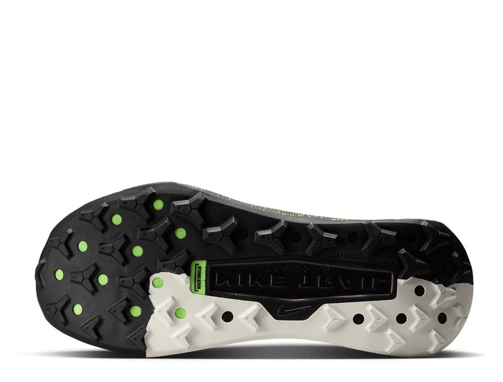 Кроссовки для бега мужские Nike ReactX Wildhorse 10 M Черно-оранжевые