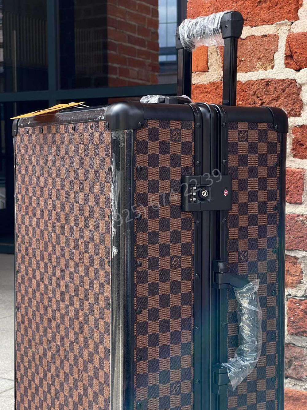 Чемодан Louis Vuitton