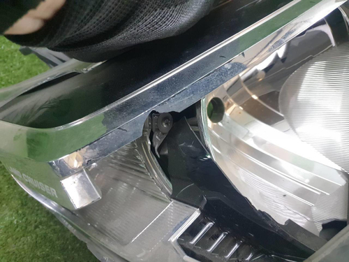 Битая Фара правая Toyota Land Cruiser Prado 150 (2013-2017) LED