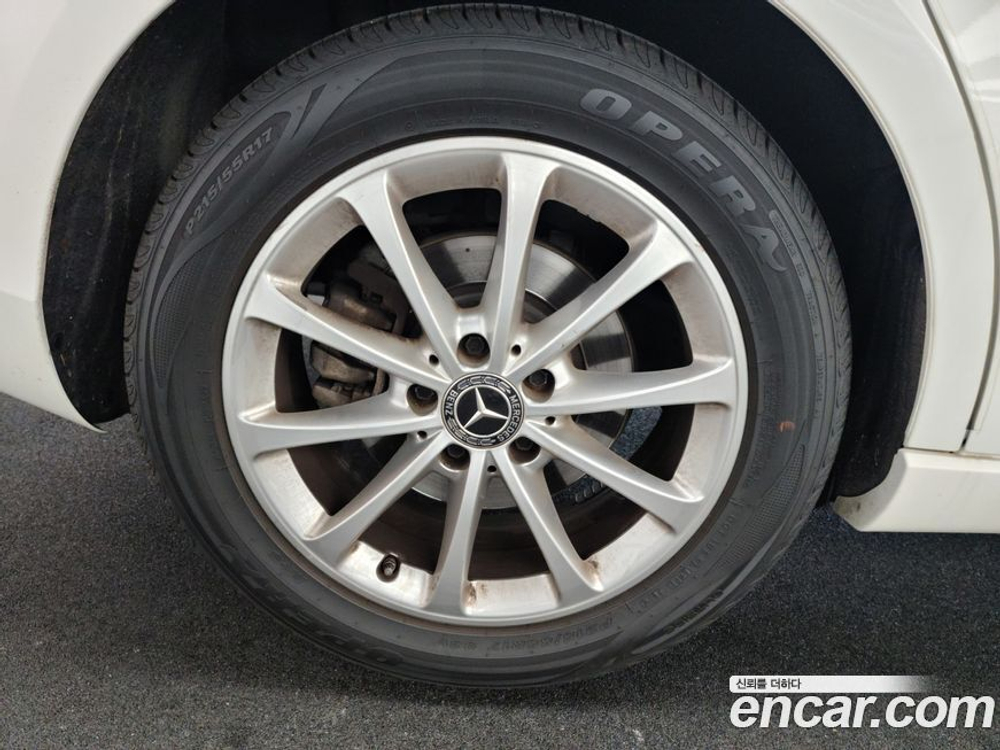 Mercedes-Benz A-Class W177 A220 Sedan (08.2020)