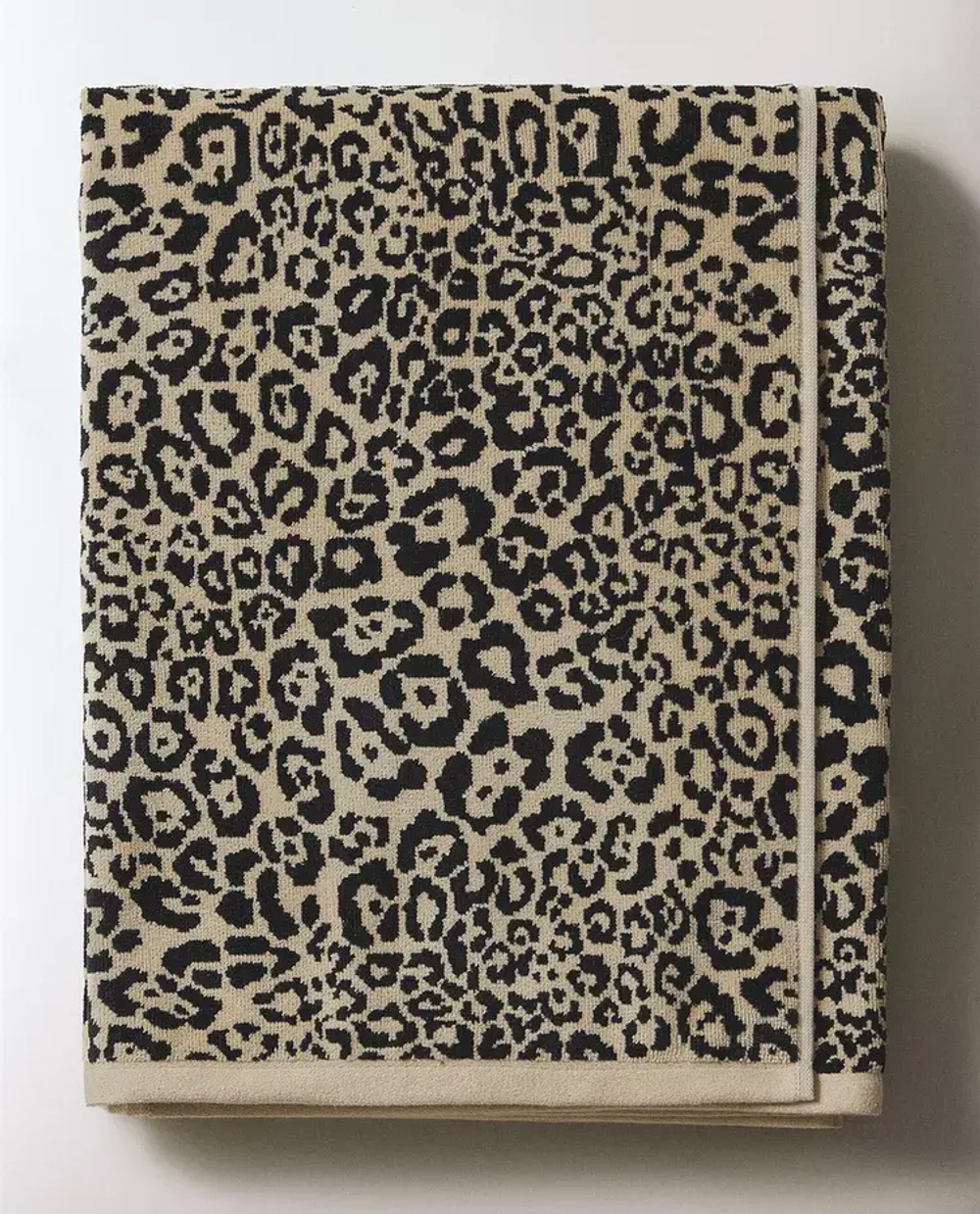 ZARA HOME ПЛЯЖНОЕ ПОЛОТЕНЦЕ ИЗ ВЕЛЮРА С АНИМАЛИСТИЧЕСКИМ ПРИНТОМ, ПЕСОЧНЫЙ/ЧЕРНЫЙ