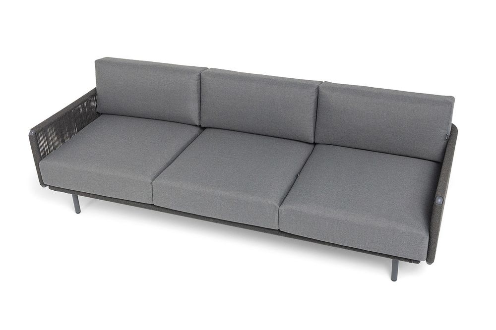 "Джелло" диван 3-местный плетеный из роупа, каркас алюминий темно-серый (RAL7024) муар, роуп темно-серый круглый, ткань темно-серая 027