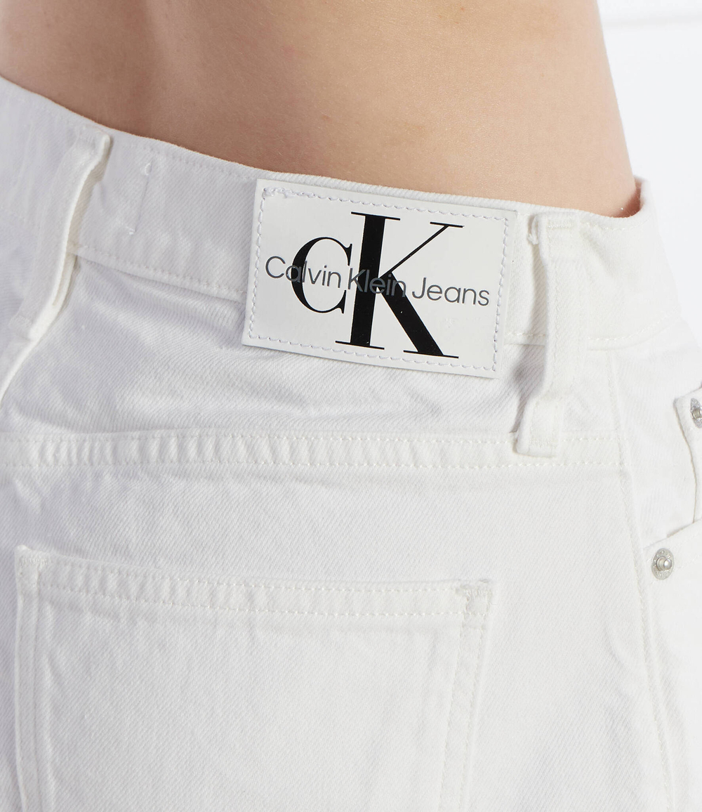 Джинсовые шорты CALVIN KLEIN JEANS - белый(J20J222811)