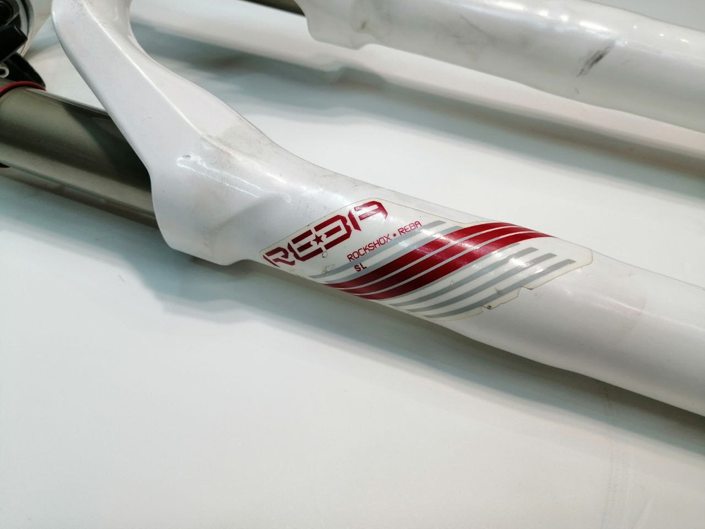 Вилка для велосипеда RockShox Reba SL 26"