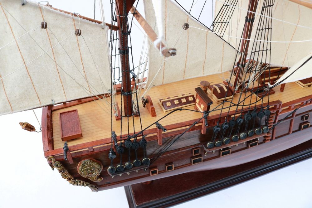 Van Der Heijden Модель парусника "HM Bark Endeavour", Англия