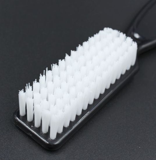 Щетка маникюрная MASTER Professional MP-648