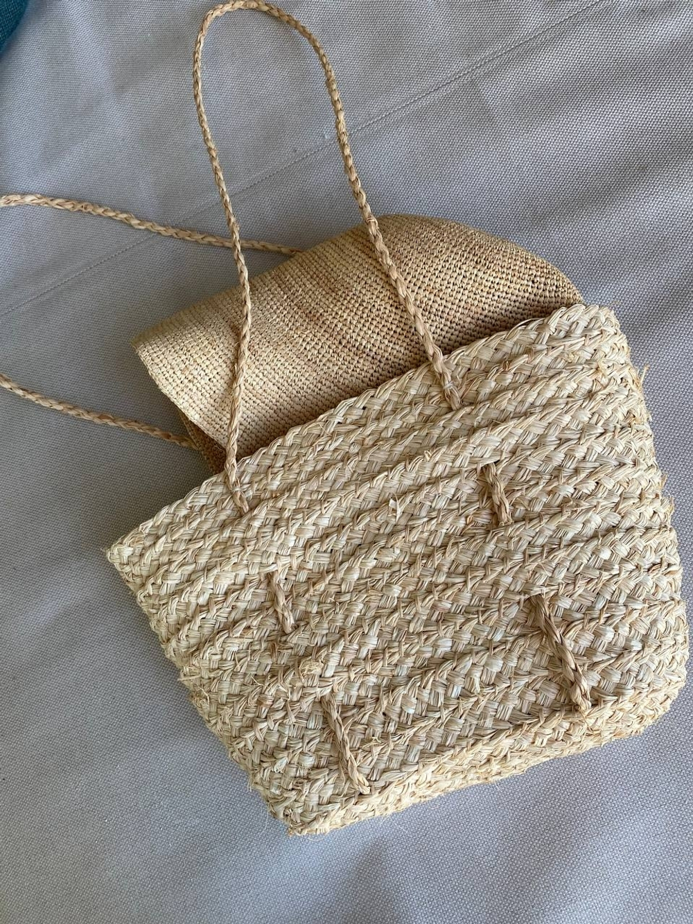 Панама из Рафии