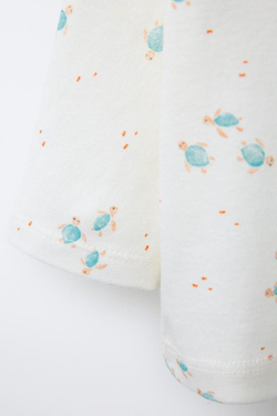 ZARA ЛОНГСЛИВ С ПРИНТОМ «ЧЕРЕПАХИ», БЕЛЫЙ