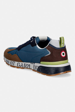 Кроссовки из текстиля