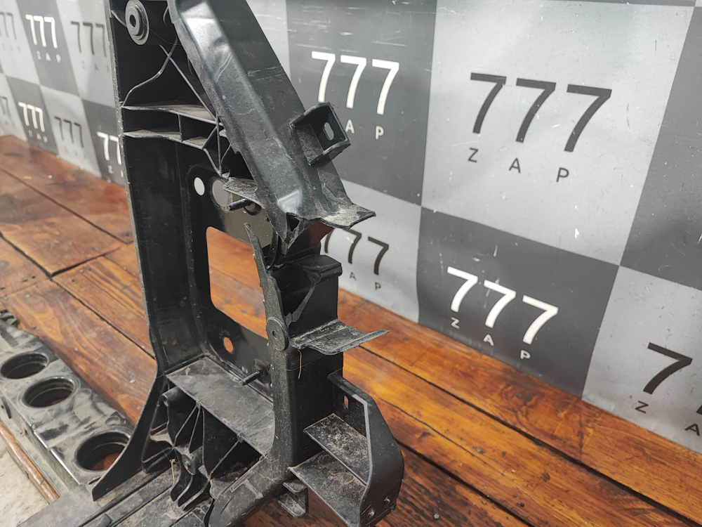 Панель передняя Hyundai Santa Fe 4 (TM) 20-нв Б/У Оригинал 64101S1500