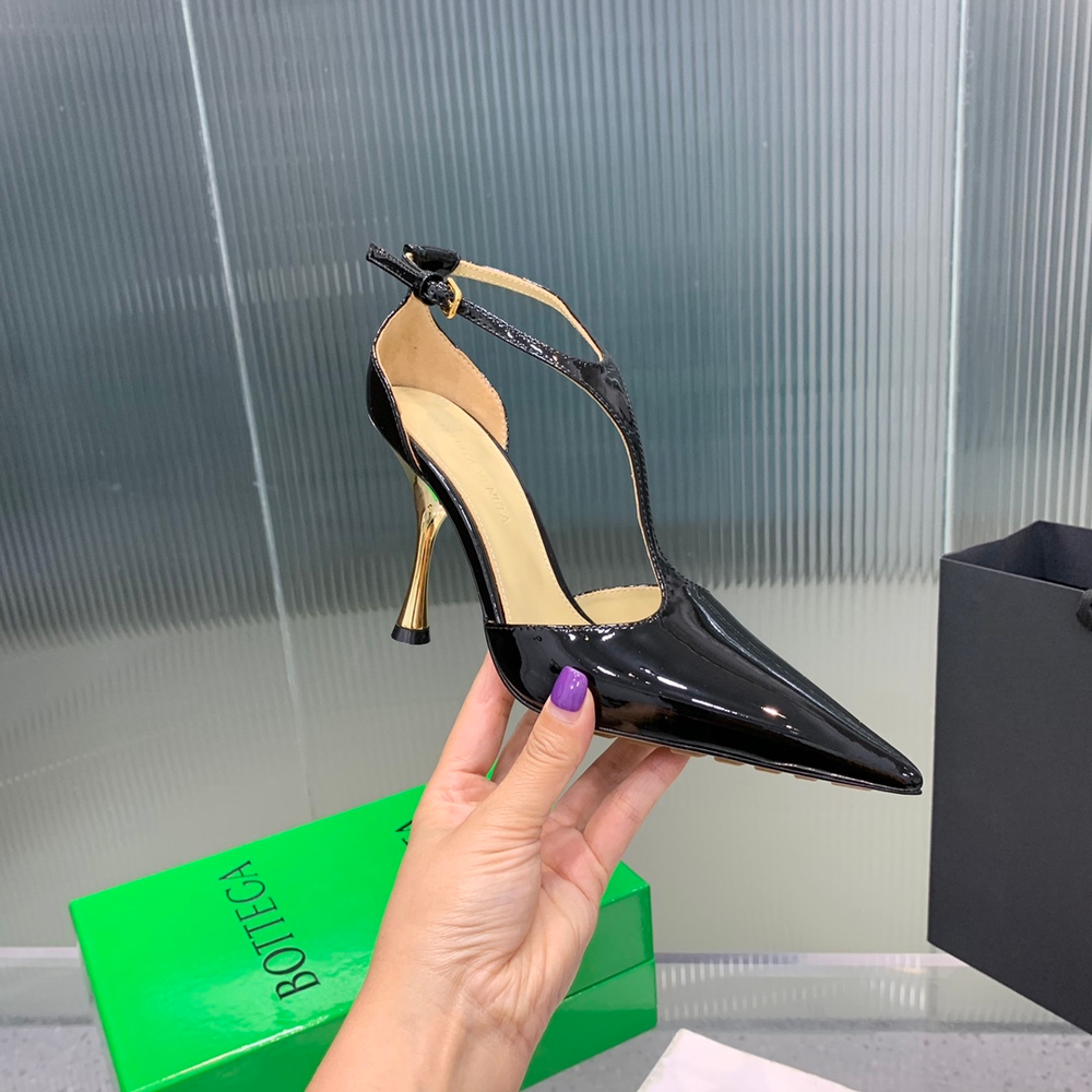 Bottega Veneta Rocket T-Bar Pump 9 cm