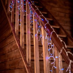 ULD-B3007-200-TTK BLUE-WHITE IP44 Бахрома светодиодная с эффектом мерцания. 3м. Соединяемая. 200 светодиодов. Синий и белый свет. Провод прозрачный. ТМ Uniel