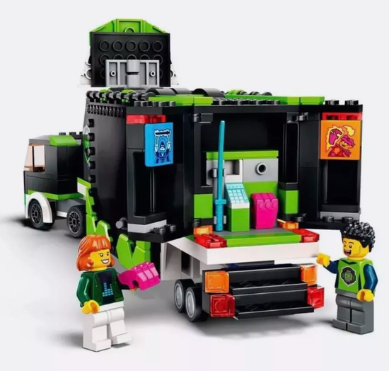 Конструктор City Геймерский грузовик 378 деталей