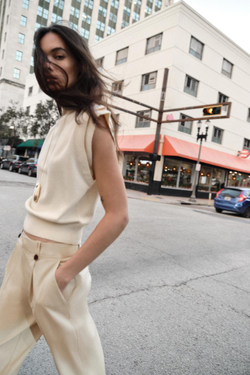 ZARA ТРИКОТАЖНЫЙ ТОП, ЦВЕТ СЛОНОВОЙ КОСТИ