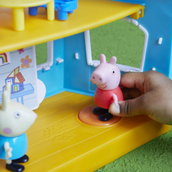 Свинка Пеппа: Домик свинки Пеппы Hasbro F3556