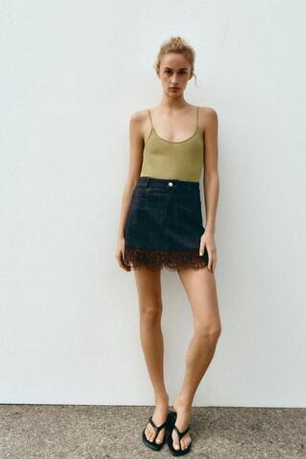 ZARA ДЖИНСОВЫЕ ЮБКА-ШОРТЫ Z1975 С КРУЖЕВОМ, СИНИЙ