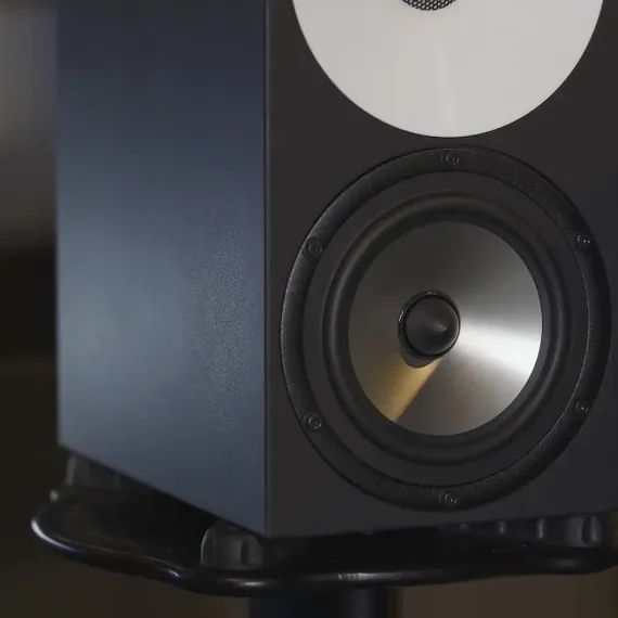 Amphion Two15 Black