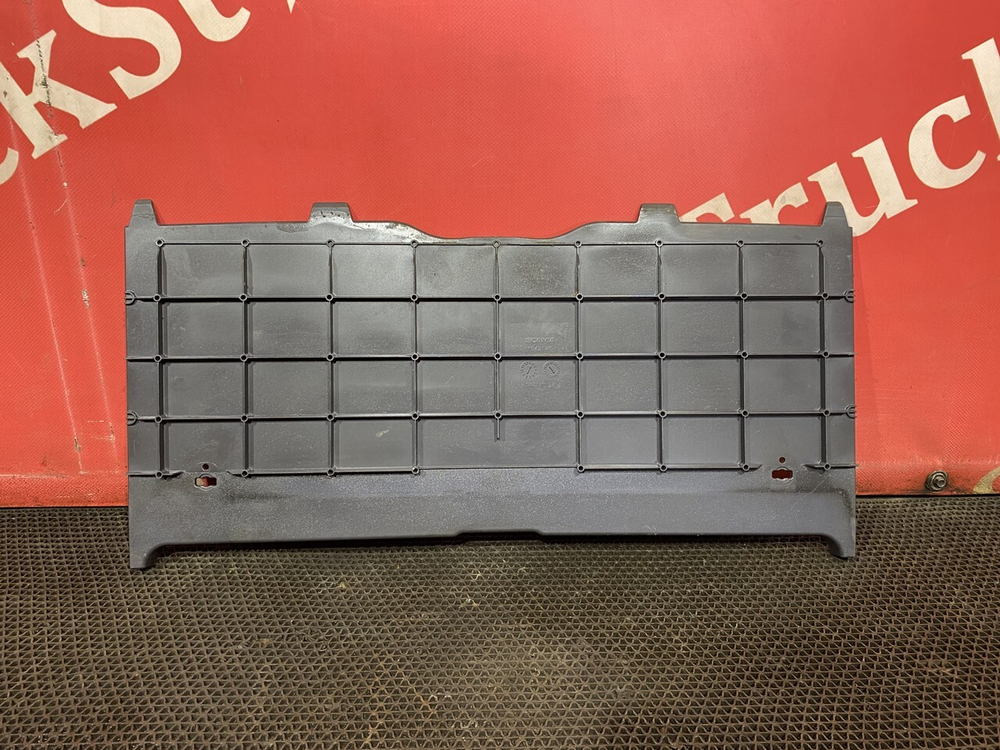 Ниша в консоль центральная