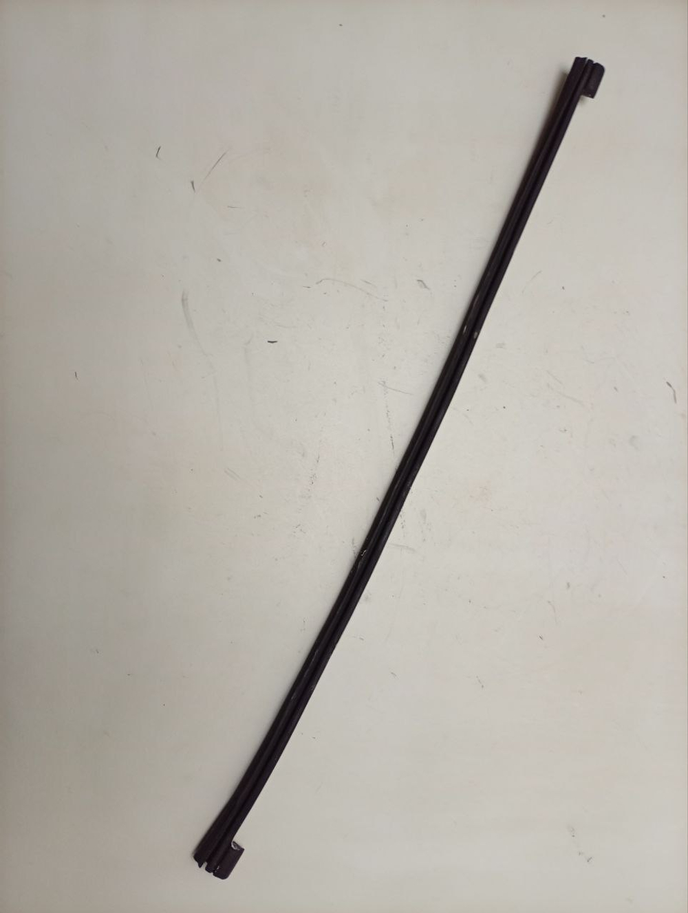 ESL98330 ктп2 Нижняя уплотнительная резина для посудомоечных машин Electrolux Zanussi 140055636017 б/у