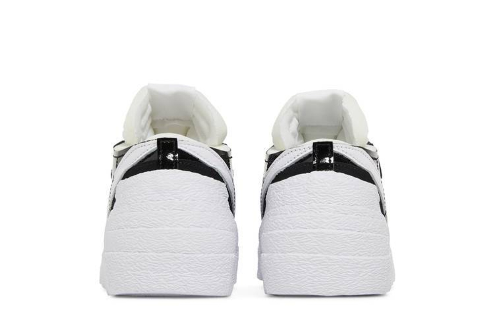 Кроссовки Sacai X Nike Blazer Low Black Patent Leather