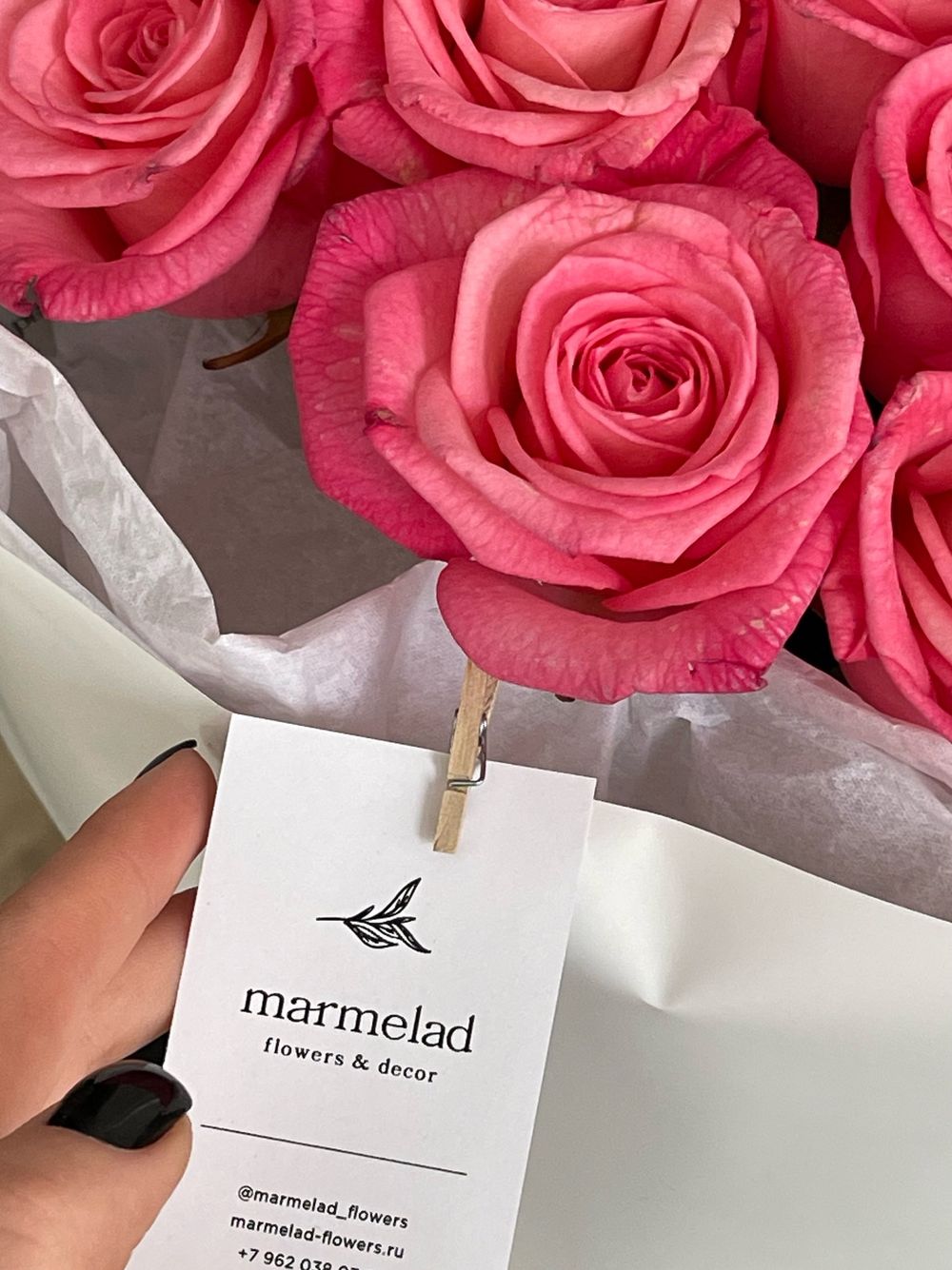 Букет из ярко-розовых роз 17шт