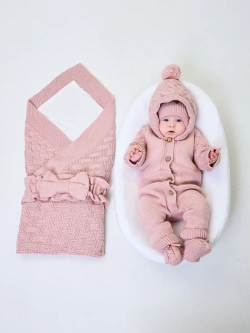 Конверт на выписку для новорожденных вязаный