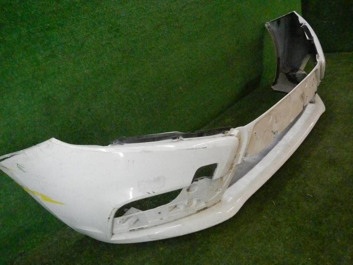 Бампер передний Lada Vesta (2015-н.в.)