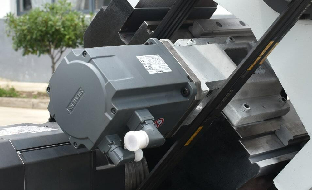 MetalTec NEXUS 42 - Токарный станок ЧПУ с наклонной станиной