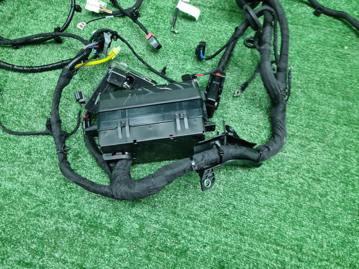 Проводка моторного отсека Haval F7 (2018-2024)