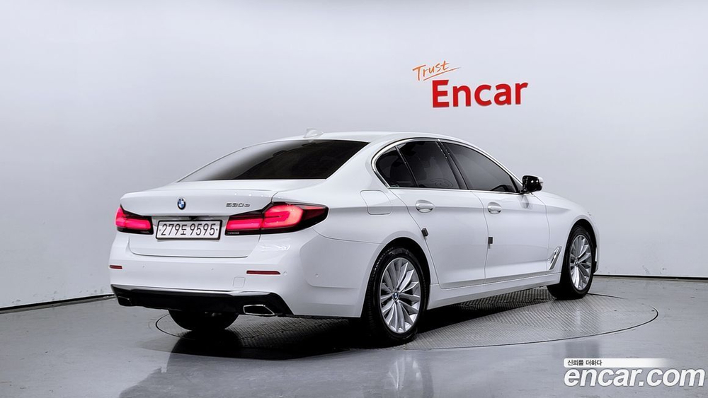 BMW 5 Series (G30) 530e Luxury (07.2021)