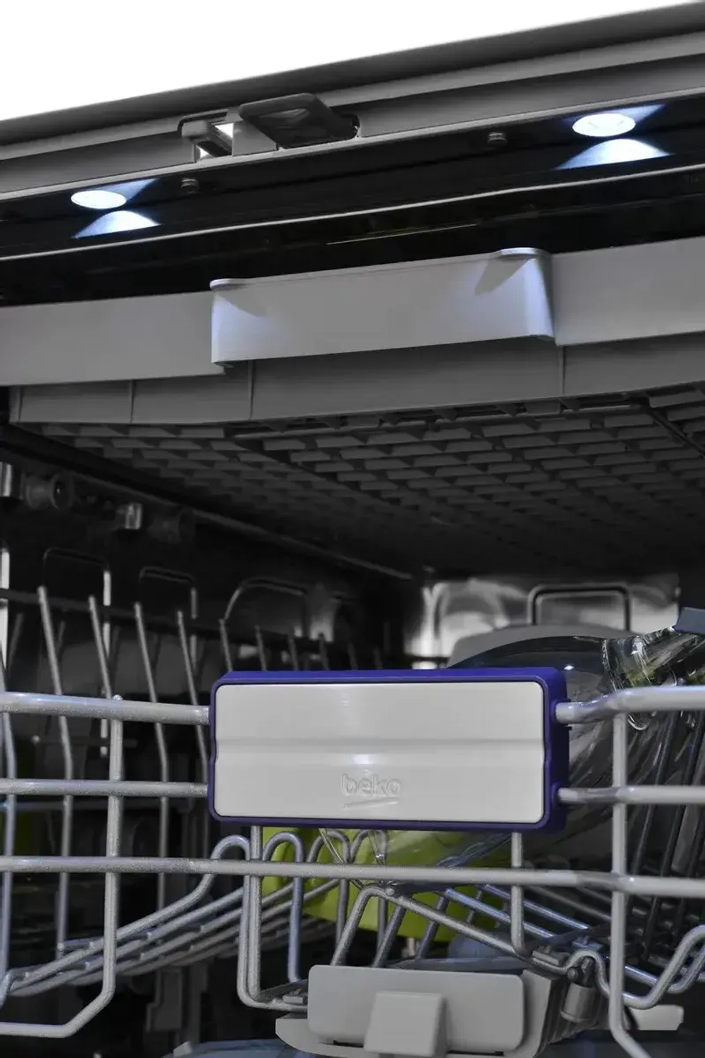 Встраиваемая посудомоечная машина Beko BDIS38120A