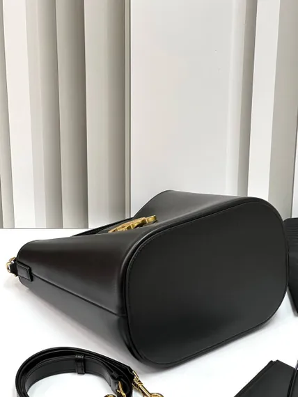СУМКА CELINE LOUISE ИЗ ГЛАДКОЙ ТЕЛЯЧЬЕЙ КОЖИ