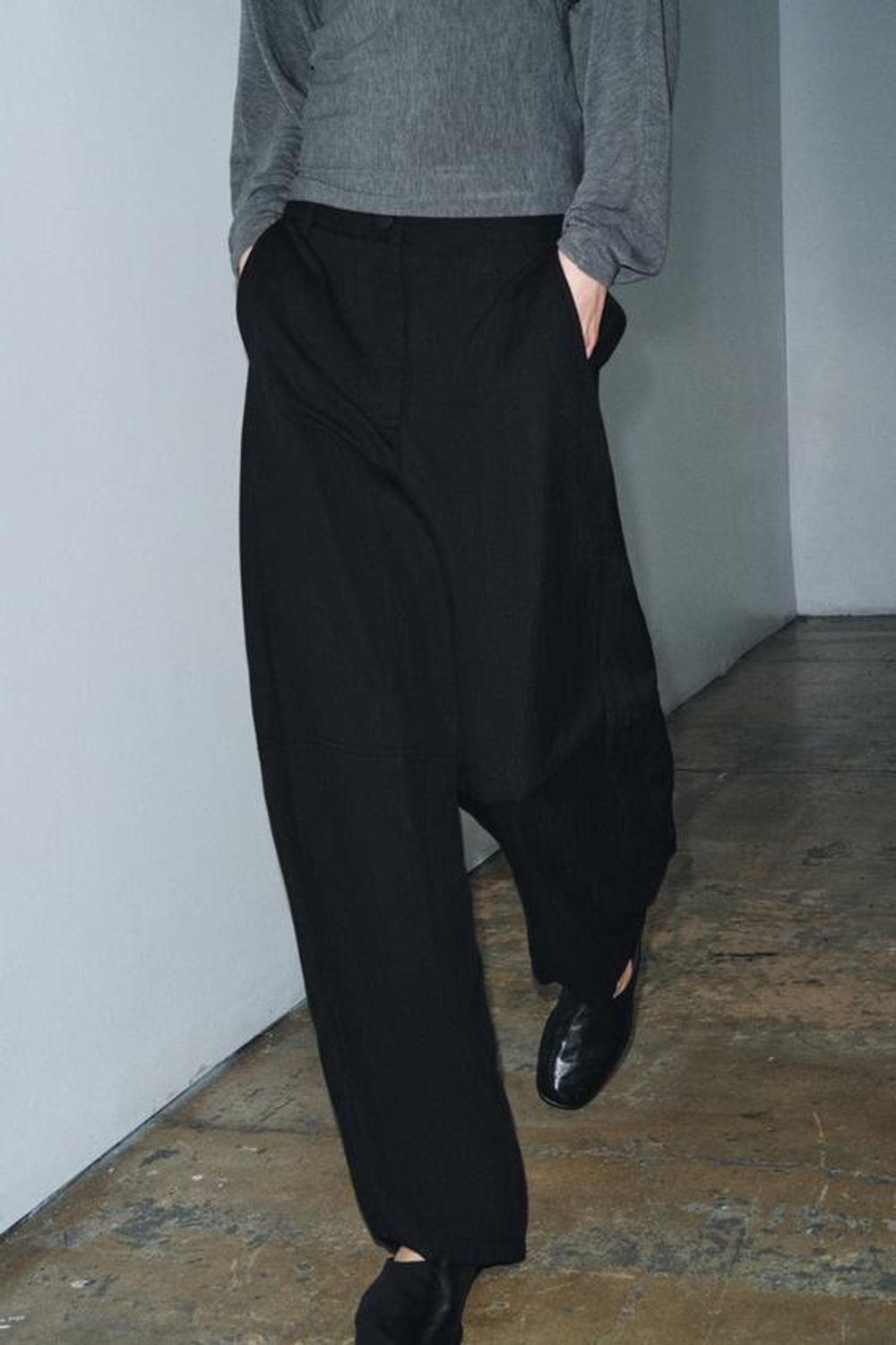 ZARA СВОБОДНЫЕ БРЮКИ-БАЛЛОНЫ ZW COLLECTION, ЧЕРНЫЙ