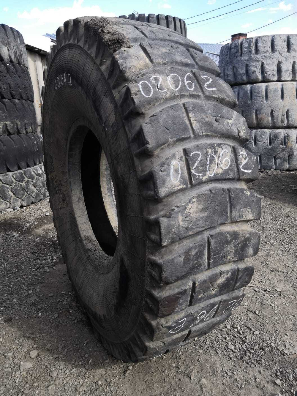 21.00-33 Belshina ВФ-166АМ шина б/у