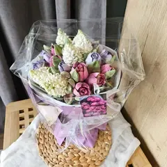 Букет из зефира «Тюльпаны с сиренью» малый/23-25см Букет из зефира «Тюльпаны с сиренью» малый/23-25см