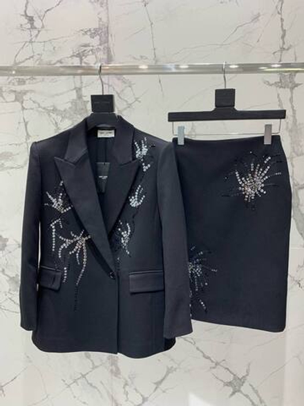 Костюм Yves Saint Laurent