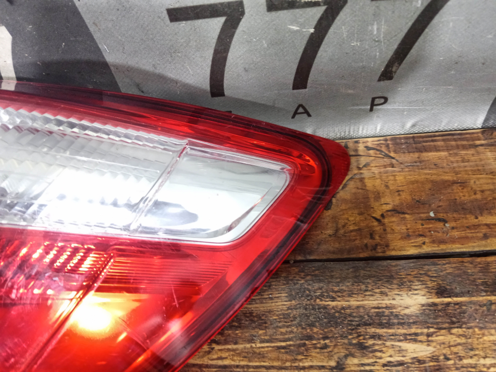 Фонарь задний правый Nissan Qashqai 1 (J10) 10-13 Б/У Оригинал 26554BR00A