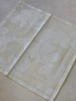 Скатерть овальная 180х360 и 12 салфеток Gamba 1010 Panna шампань