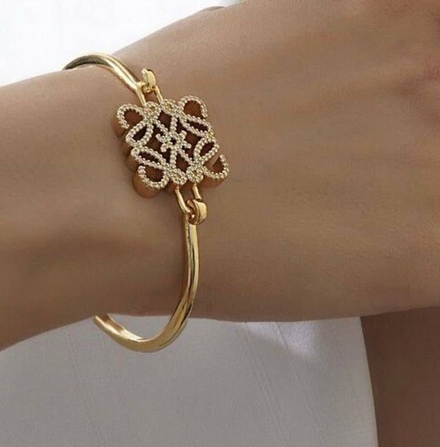 Браслет Loewe