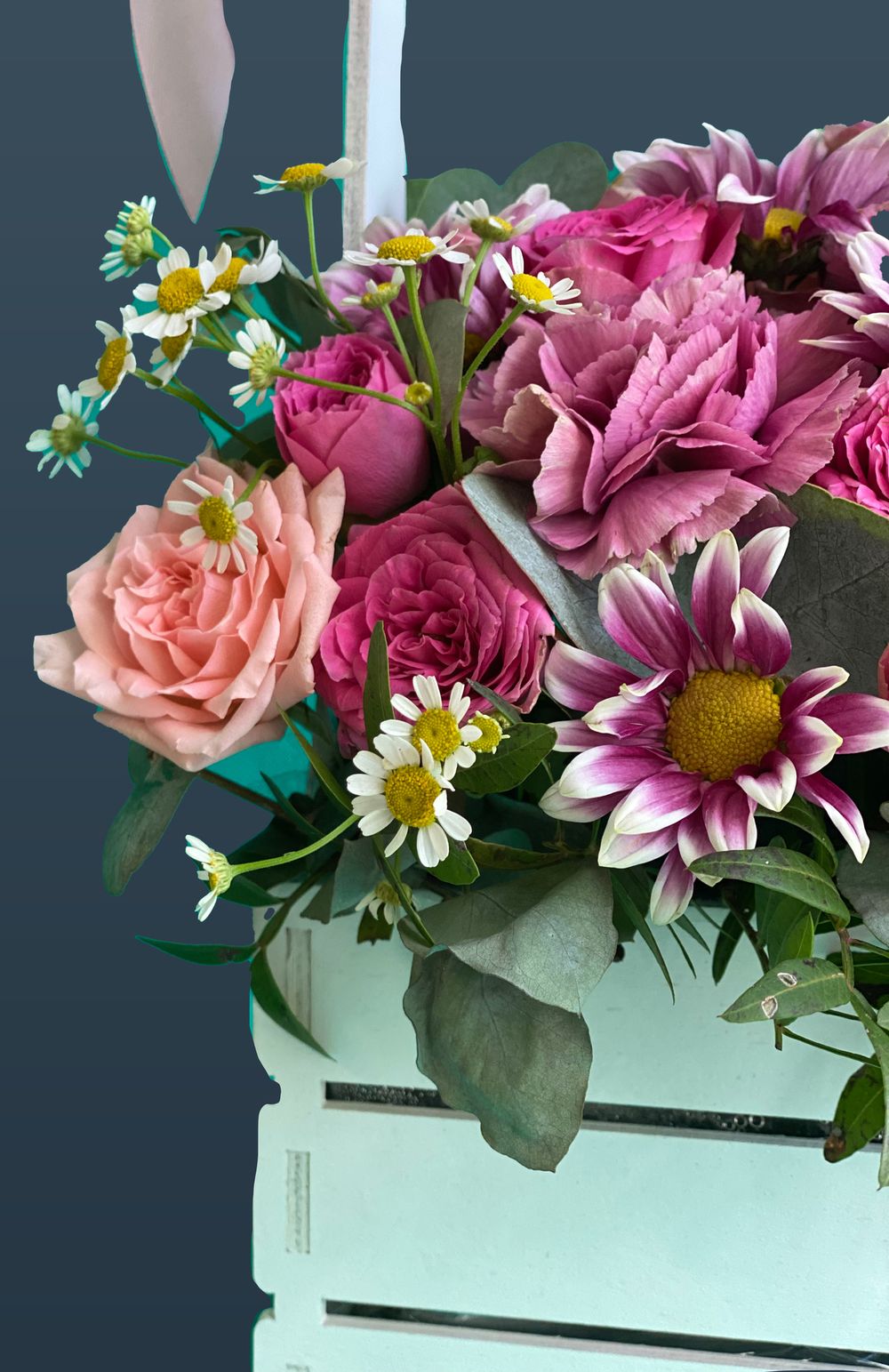 Верстак с розой пионовидной