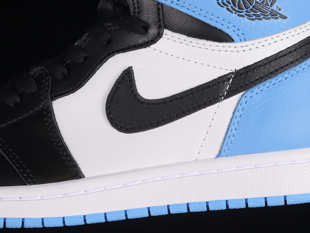 Air Jordan 1 High OG “University Blue”