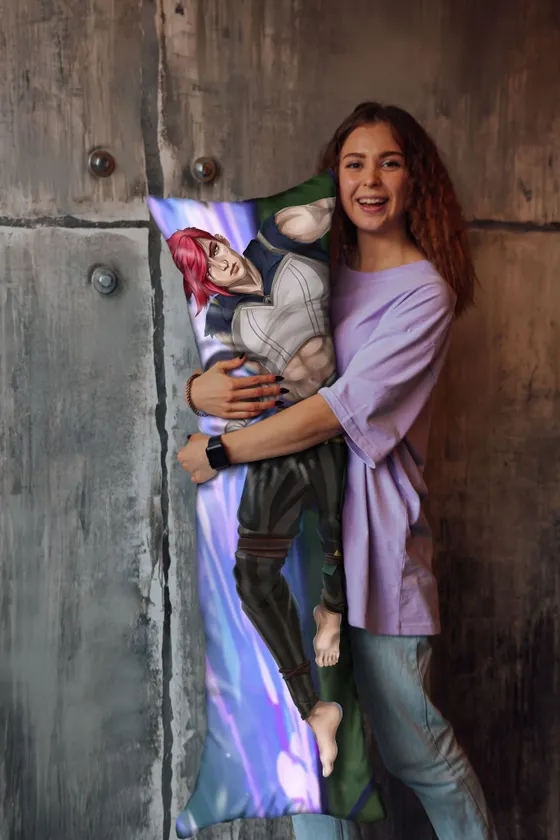 Дакимакура Ви №2