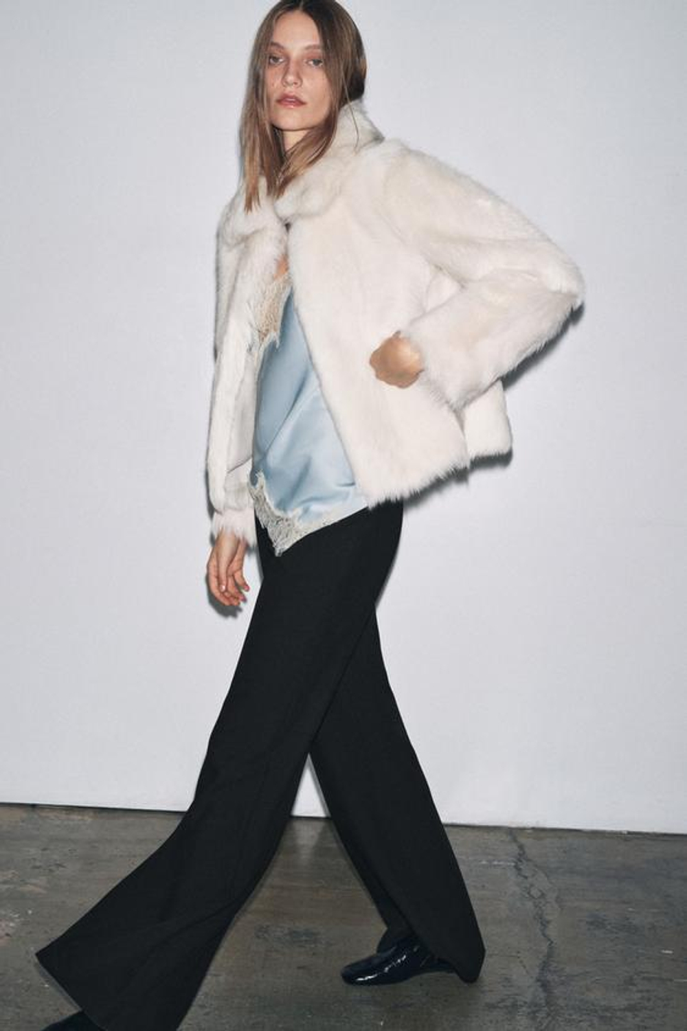 ZARA БРЮКИ С ВЫСОКОЙ ПОСАДКОЙ И ЗАСТЕЖКОЙ-МОЛНИЕЙ — ZW COLLECTION, ЧЕРНЫЙ