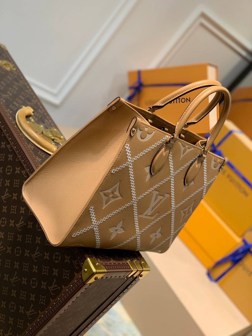 Louis Vuitton Onthego MM