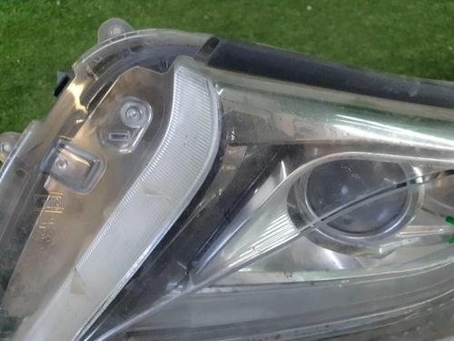 Битая Фара левая Toyota Alphard 3 (2015-2017) LED