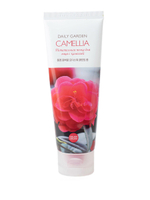 Пенка для умывания лица с экстрактом камелии Holika Holika Daily Garden Tongyeong Camelia Moisture Cleansing Foam