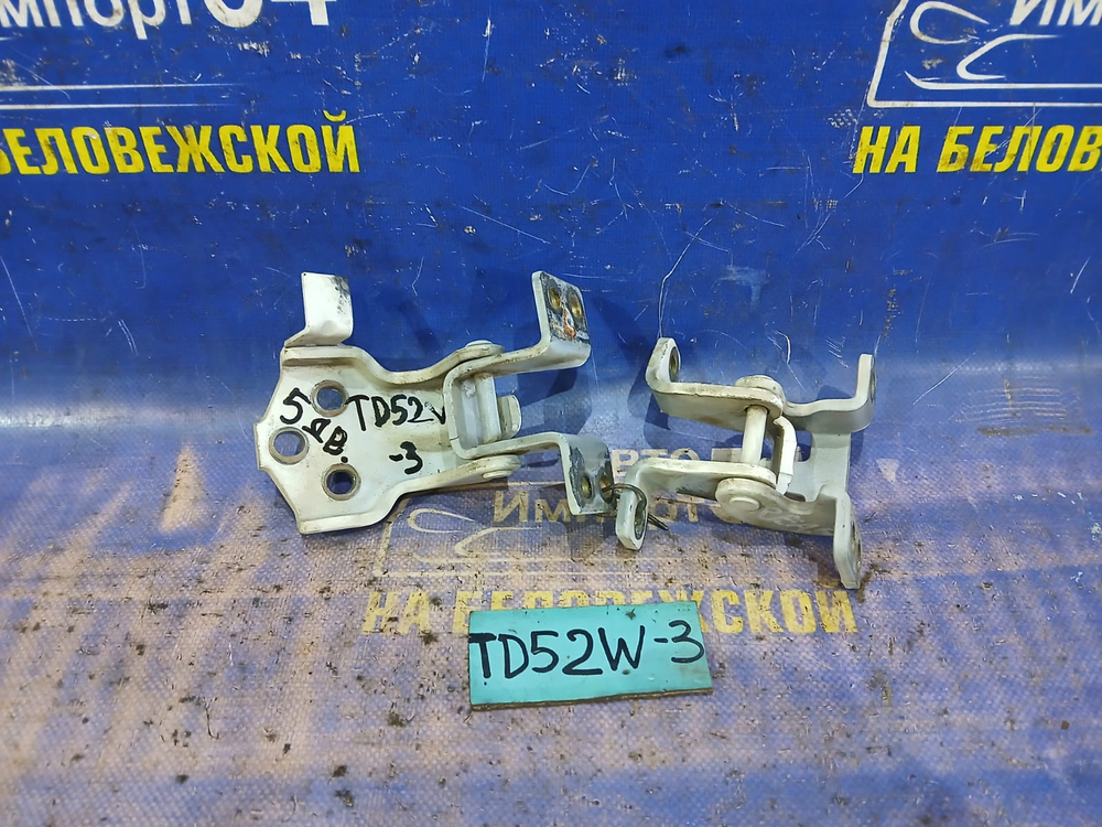 Петля багажника SUZUKI ESCUDO 2000